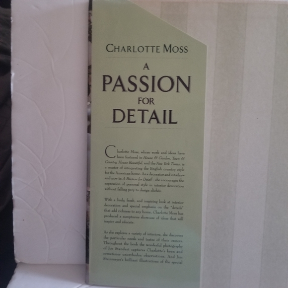 Decorating Book - Picture 3 of 6